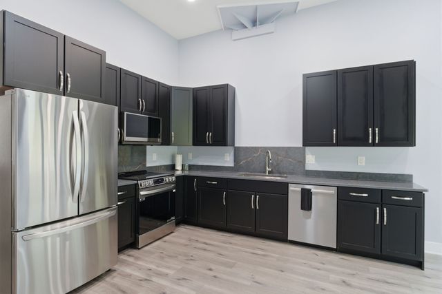 1751 Cayce Springs Rd, Thompsons Station, TN 37179