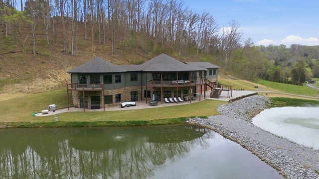 1751 Cayce Springs Rd, Thompsons Station, TN 37179