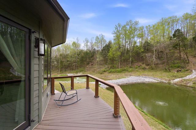1751 Cayce Springs Rd, Thompsons Station, TN 37179
