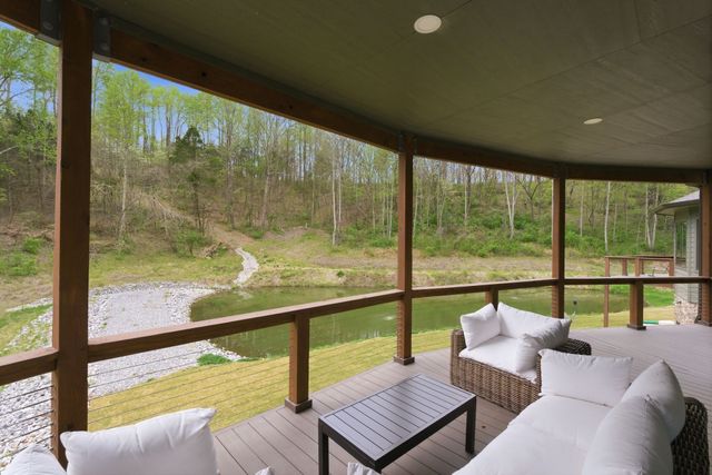 1751 Cayce Springs Rd, Thompsons Station, TN 37179