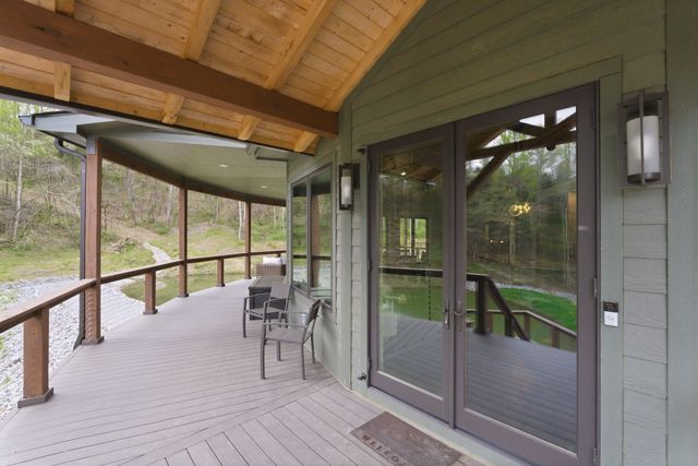 1751 Cayce Springs Rd, Thompsons Station, TN 37179