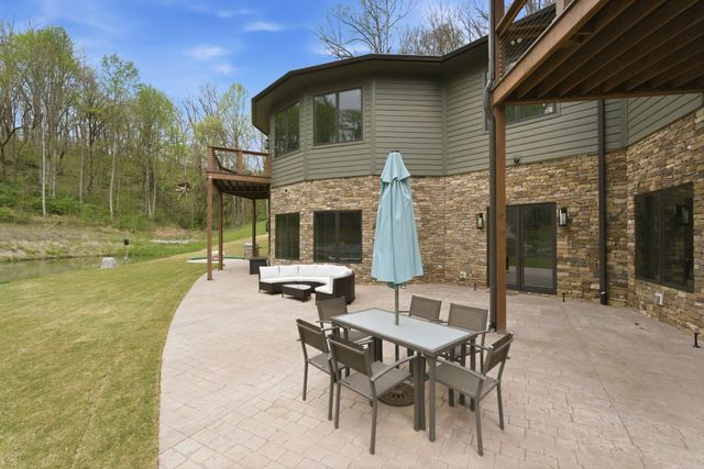 1751 Cayce Springs Rd, Thompsons Station, TN 37179