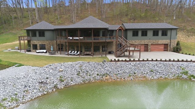 1751 Cayce Springs Rd, Thompsons Station, TN 37179
