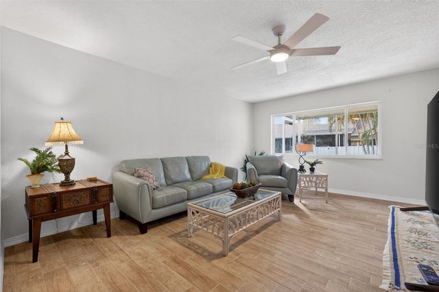 6490 CAPE HATTERAS WAY NE 2, St Petersburg, FL 33702