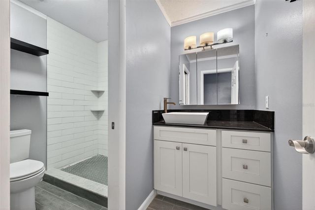 6490 CAPE HATTERAS WAY NE 2, St Petersburg, FL 33702