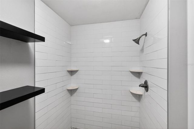 6490 CAPE HATTERAS WAY NE 2, St Petersburg, FL 33702