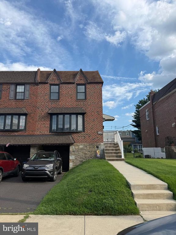 11737 DENMAN RD, PHILADELPHIA, PA 19154 — exterior