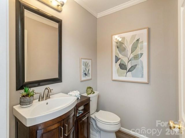 10 Aberdeen Drive, Arden, NC 28704