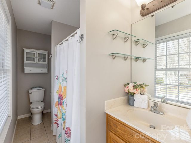 10 Aberdeen Drive, Arden, NC 28704