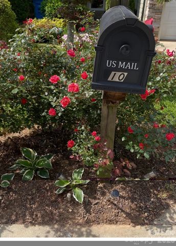 10 Aberdeen Drive, Arden, NC 28704