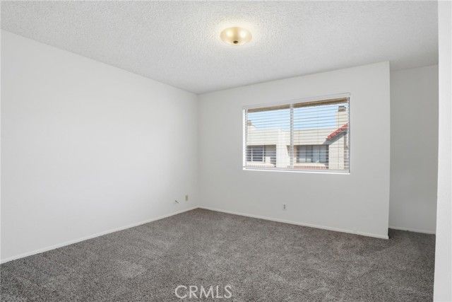 27657 Ironstone Dr 1, Canyon Country (santa Clarita), CA 91387