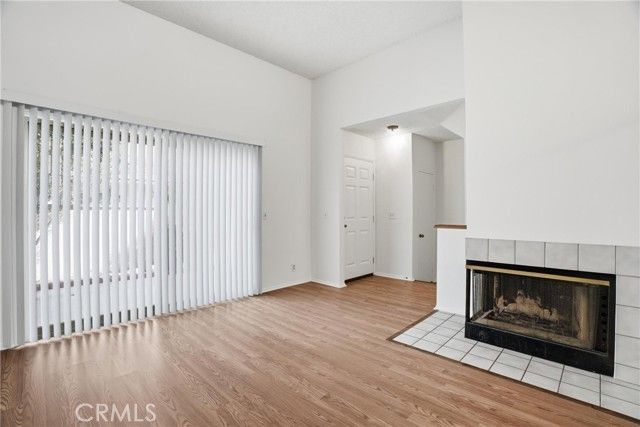 27657 Ironstone Dr 1, Canyon Country (santa Clarita), CA 91387