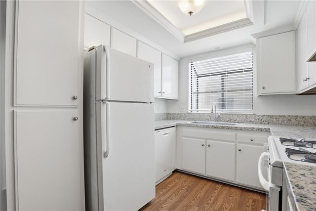 27657 Ironstone Dr 1, Canyon Country (santa Clarita), CA 91387