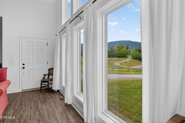 105 Woolsey College Road, Greeneville, TN 37743