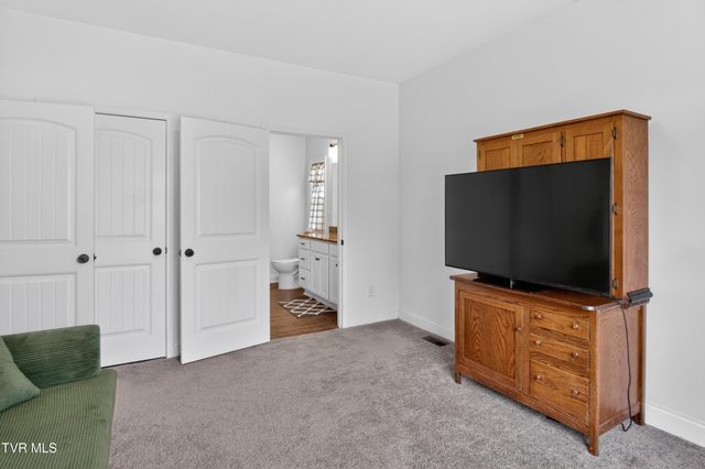 105 Woolsey College Road, Greeneville, TN 37743
