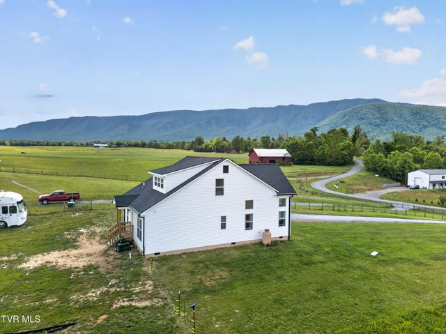 105 Woolsey College Road, Greeneville, TN 37743