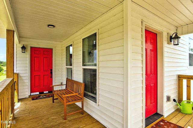 105 Woolsey College Road, Greeneville, TN 37743