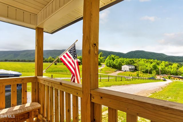 105 Woolsey College Road, Greeneville, TN 37743