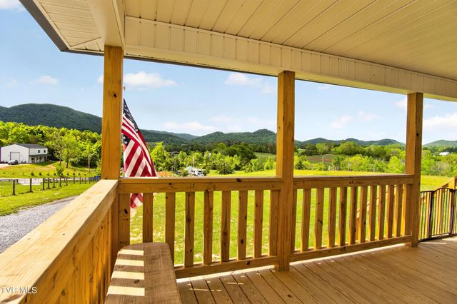 105 Woolsey College Road, Greeneville, TN 37743