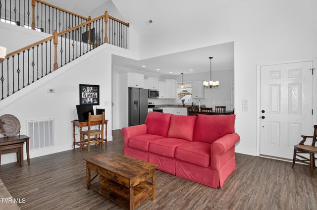 105 Woolsey College Road, Greeneville, TN 37743