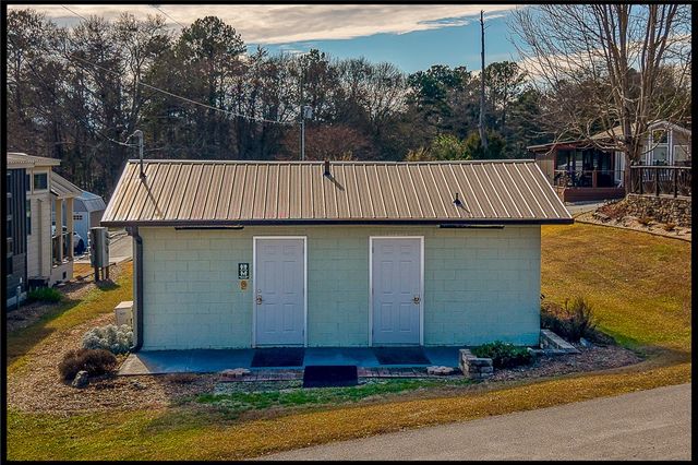 669 N Fleetwood Lane, Fair Play, SC 29643