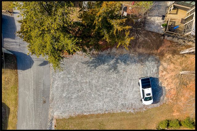 669 N Fleetwood Lane, Fair Play, SC 29643