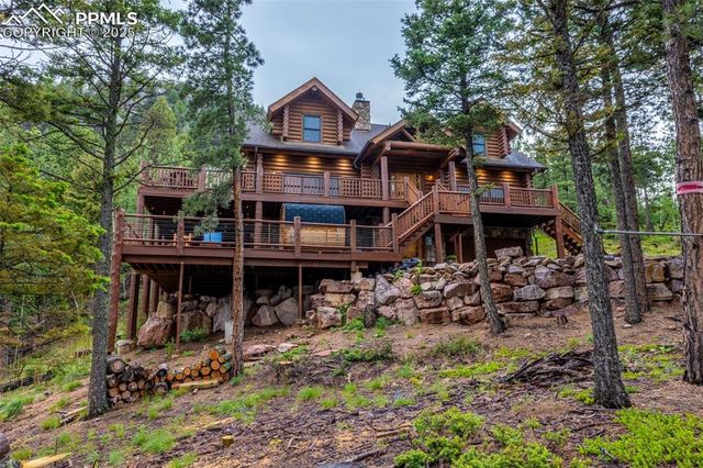 6060 Big Horn Road, Manitou Springs, CO 80829
