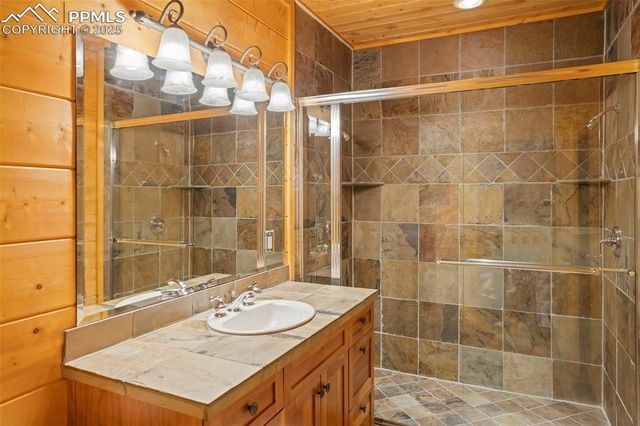 6060 Big Horn Road, Manitou Springs, CO 80829