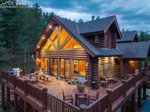 6060 Big Horn Road, Manitou Springs, CO 80829