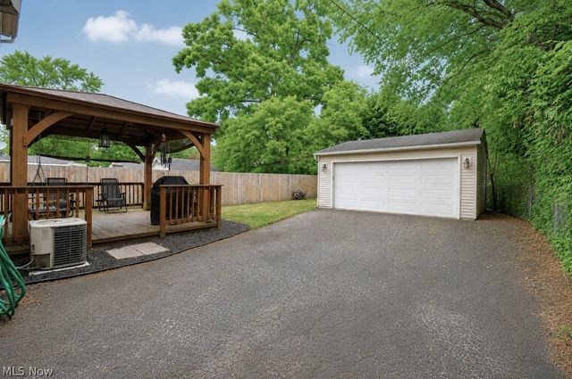 6257 Iroquois Trail, Mentor, OH 44060