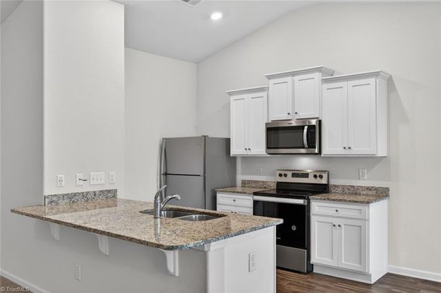 2112 Briar Run Drive, Greensboro, NC 27405