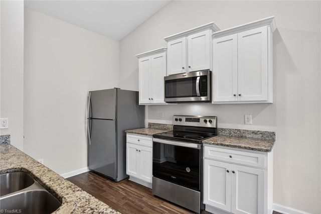 2112 Briar Run Drive, Greensboro, NC 27405