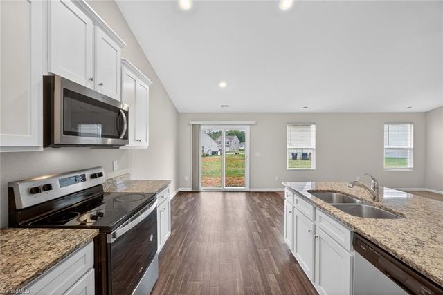 2112 Briar Run Drive, Greensboro, NC 27405