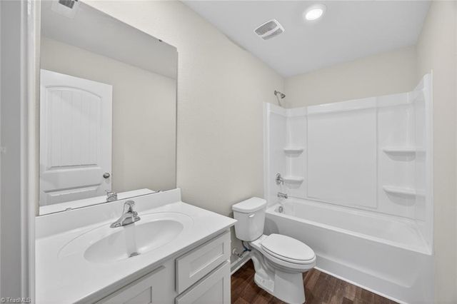 2112 Briar Run Drive, Greensboro, NC 27405