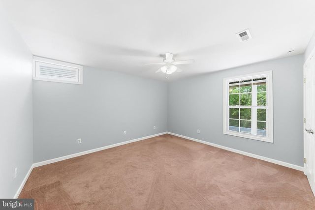240 THOMAS JEFFERSON TER, Elkton, MD 21921