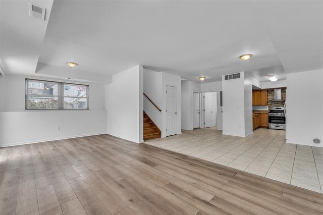 665-667 Vine Court, Ann Arbor, MI 48103