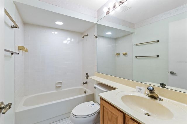 5884 PARKVIEW POINT DRIVE, Orlando, FL 32821