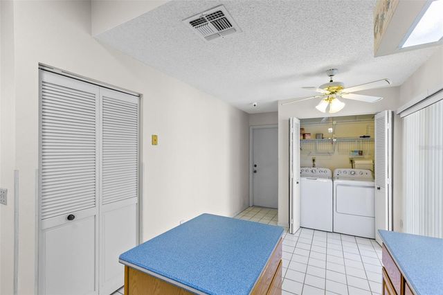 5884 PARKVIEW POINT DRIVE, Orlando, FL 32821