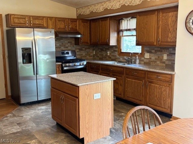 25486 Ridge Road, East Rochester, OH 44625