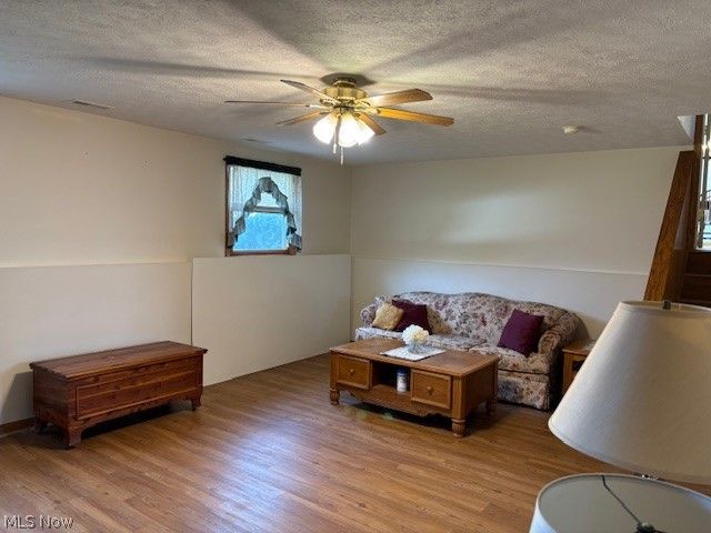 25486 Ridge Road, East Rochester, OH 44625