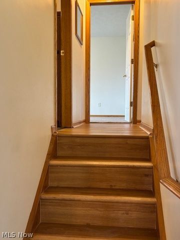 25486 Ridge Road, East Rochester, OH 44625