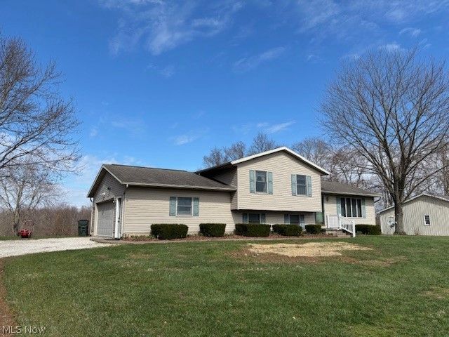 25486 Ridge Road, East Rochester, OH 44625