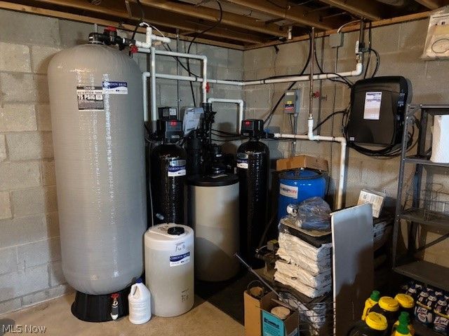 25486 Ridge Road, East Rochester, OH 44625