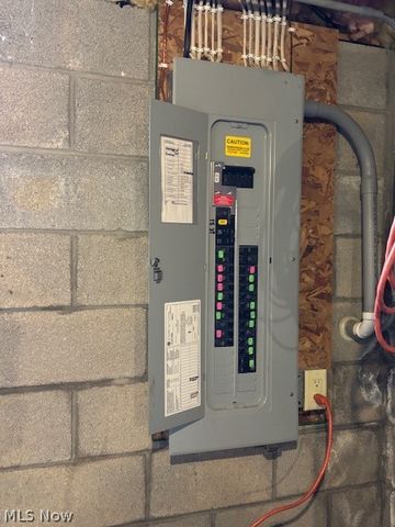 25486 Ridge Road, East Rochester, OH 44625