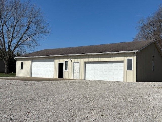 25486 Ridge Road, East Rochester, OH 44625