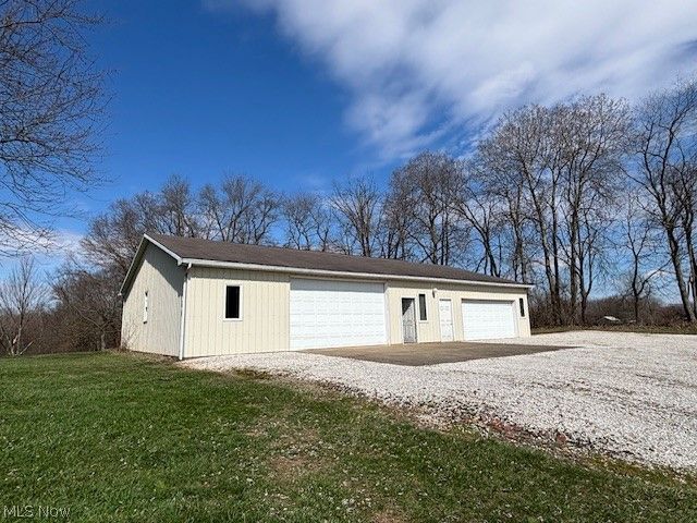 25486 Ridge Road, East Rochester, OH 44625