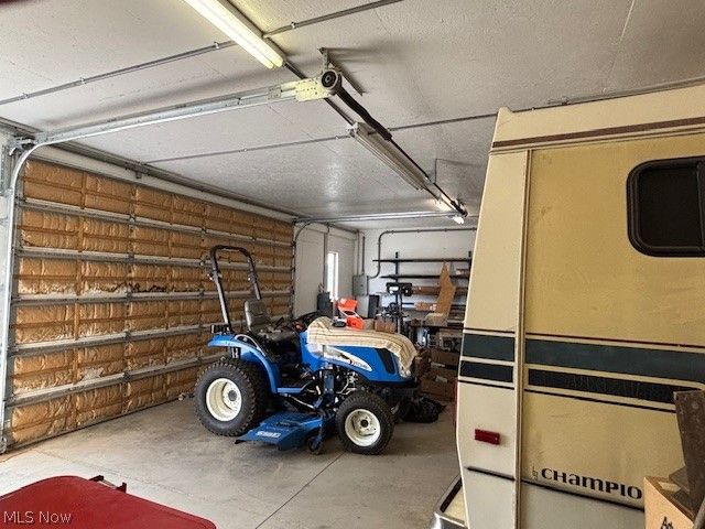 25486 Ridge Road, East Rochester, OH 44625