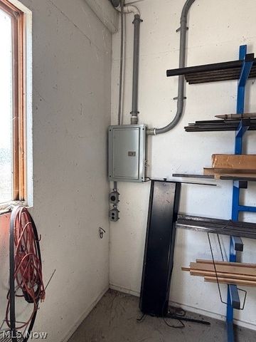 25486 Ridge Road, East Rochester, OH 44625