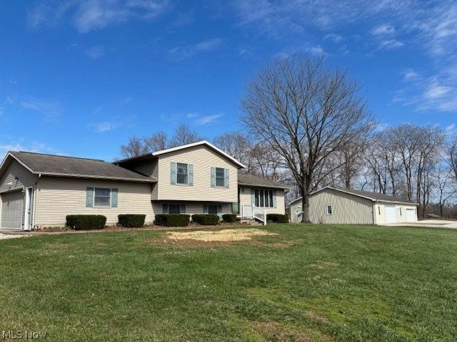 25486 Ridge Road, East Rochester, OH 44625