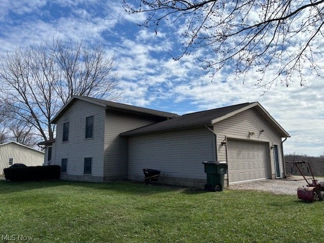 25486 Ridge Road, East Rochester, OH 44625